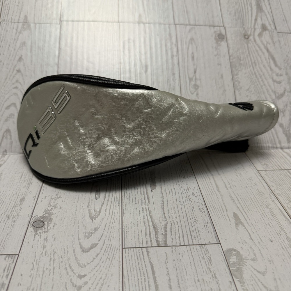 TaylorMade Golf Qi35 Fairway Headcover Golf Club Cover #2 26010 Silver